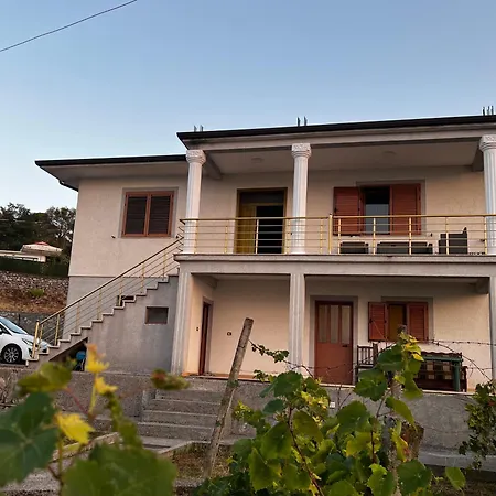 Sunset Garden House Široka